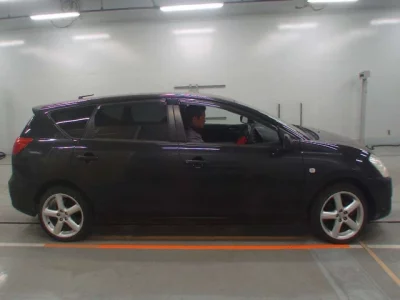 Toyota CALDINA  с аукциона в Японии