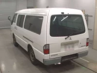 Mitsubishi DELICA лот № 10247 оценка 3.5  с аукциона в Японии 5