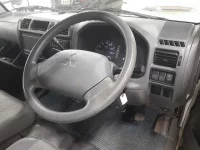 Mitsubishi DELICA лот № 10247 оценка 3.5  с аукциона в Японии 6