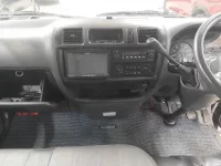 Mitsubishi DELICA лот № 10247 оценка 3.5  с аукциона в Японии 8