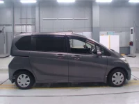 Honda FREED лот № 30067 оценка 4.5  с аукциона в Японии 2