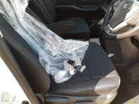 Toyota NOAH лот № 30076 оценка 4  с аукциона в Японии 7