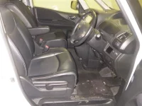 Nissan SERENA лот № 5002 оценка 3  с аукциона в Японии 3