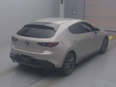 Mazda MAZDA3  с аукциона в Японии