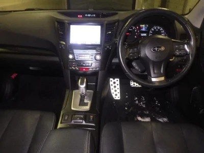 Subaru LEGACY B4  с аукциона в Японии