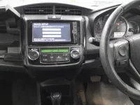 Toyota COROLLA AXIO лот № 30015 оценка 3  с аукциона в Японии 8