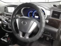 Nissan ELGRAND лот № 30016 оценка 3.5  с аукциона в Японии 6