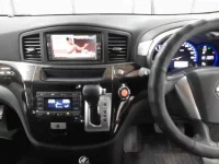 Nissan ELGRAND лот № 30016 оценка 3.5  с аукциона в Японии 8