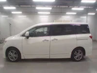 Nissan ELGRAND лот № 30016 оценка 3.5  с аукциона в Японии 3