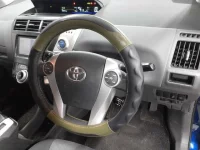Toyota PRIUS ALPHA лот № 30017 оценка 3.5  с аукциона в Японии 6