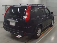 Nissan X-TRAIL лот № 30020 оценка 4  с аукциона в Японии 1