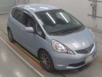 Honda FIT лот № 30018 оценка 3  с аукциона в Японии 4