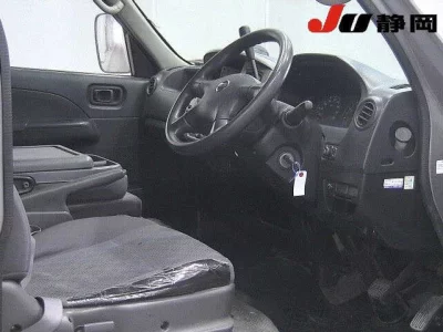 Nissan CARAVAN VAN  с аукциона в Японии