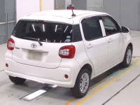 Toyota PASSO лот № 30093 оценка 4  с аукциона в Японии 1