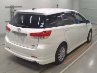 Toyota WISH лот № 30023 оценка 4  с аукциона в Японии 1
