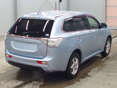 Mitsubishi OUTLANDER PHEV