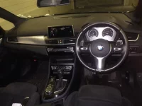 BMW 2-Series лот № 5029 оценка 3.5  с аукциона в Японии 2