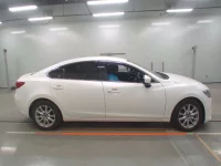 Mazda ATENZA SEDAN лот № 30034 оценка 4  с аукциона в Японии 2