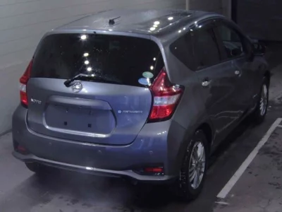 Nissan NOTE  с аукциона в Японии