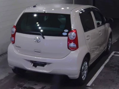 Toyota PASSO  с аукциона в Японии