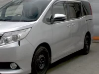 Toyota NOAH лот № 1167 оценка 3.5  с аукциона в Японии 3