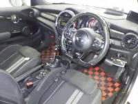 BMW MINI лот № 3105 оценка 4.5  с аукциона в Японии 2