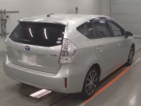 Toyota PRIUS ALPHA лот № 30046 оценка RA  с аукциона в Японии 1