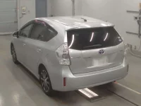 Toyota PRIUS ALPHA лот № 30046 оценка RA  с аукциона в Японии 5