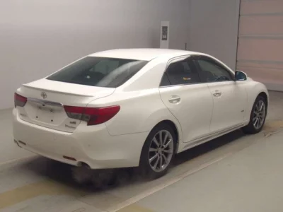 Toyota MARK X  с аукциона в Японии