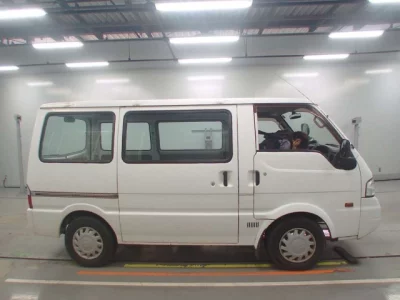 Mazda BONGO VAN  с аукциона в Японии