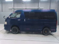 Toyota HIACE VAN лот № 30121 оценка 3.5  с аукциона в Японии 3