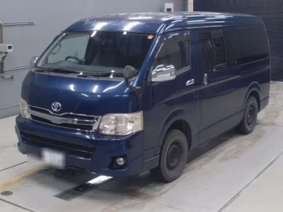 Toyota HIACE VAN