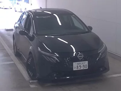 Nissan AURA