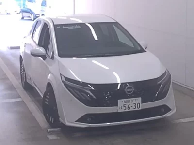 Nissan AURA