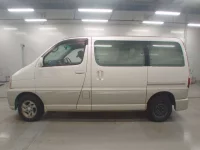 Toyota HIACE REGIUS лот № 30060 оценка 3  с аукциона в Японии 3