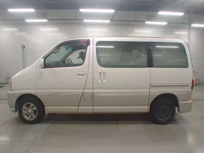 Toyota HIACE REGIUS  с аукциона в Японии