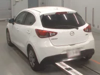 Mazda DEMIO лот № 90043 оценка 4  с аукциона в Японии 5