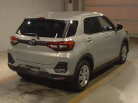 Toyota RAIZE лот № 6057 оценка R  с аукциона в Японии 1