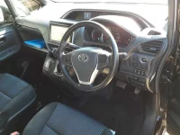 Toyota VOXY лот № 30072 оценка 3.5  с аукциона в Японии 6