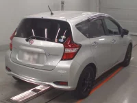 Nissan NOTE лот № 30071 оценка 4  с аукциона в Японии 1