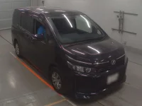 Toyota VOXY лот № 30074 оценка 3.5  с аукциона в Японии 4