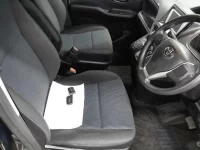 Toyota VOXY лот № 30074 оценка 3.5  с аукциона в Японии 7