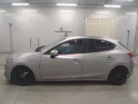 Mazda AXELA лот № 30083 оценка 3.5  с аукциона в Японии 3