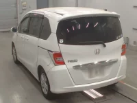 Honda FREED лот № 30093 оценка 4  с аукциона в Японии 5