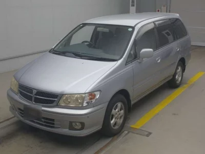 Nissan PRESAGE  с аукциона в Японии