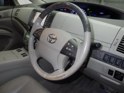 Toyota ESTIMA HYBRID