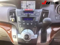 Honda ODYSSEY лот № 97 оценка 4  с аукциона в Японии 10