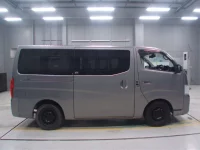 Nissan CARAVAN VAN лот № 30180 оценка 3.5  с аукциона в Японии 2