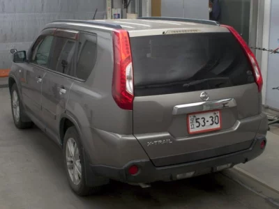Nissan X-TRAIL