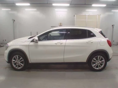 Mercedes-Benz GLA CLASS